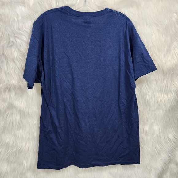 Hanes NWOT Blue Cat graphic T-Shirt with American Flag Design woman's size large - Picture 3 of 7